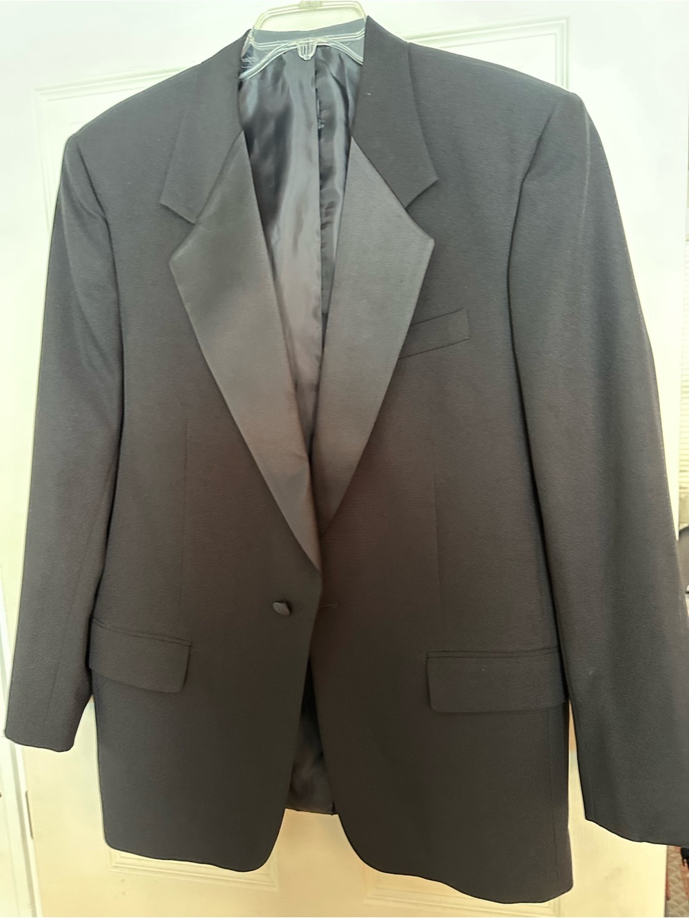 Vittorio Black Men's Tuxedo Jacket with Satin Lapels
